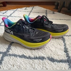 Hoka Clifton 9